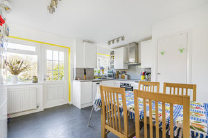 Kitchen- click for photo gallery